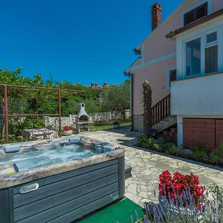 Ferienhaus Zora With Whirlpool Sveti Lovrec Pazenaticki ภายนอก รูปภาพ