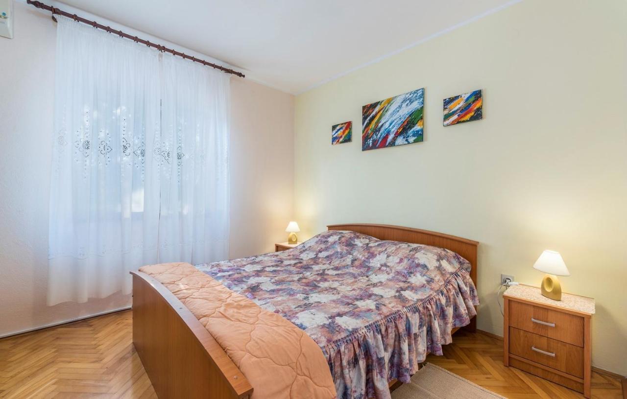 Ferienhaus Zora With Whirlpool Sveti Lovrec Pazenaticki ภายนอก รูปภาพ