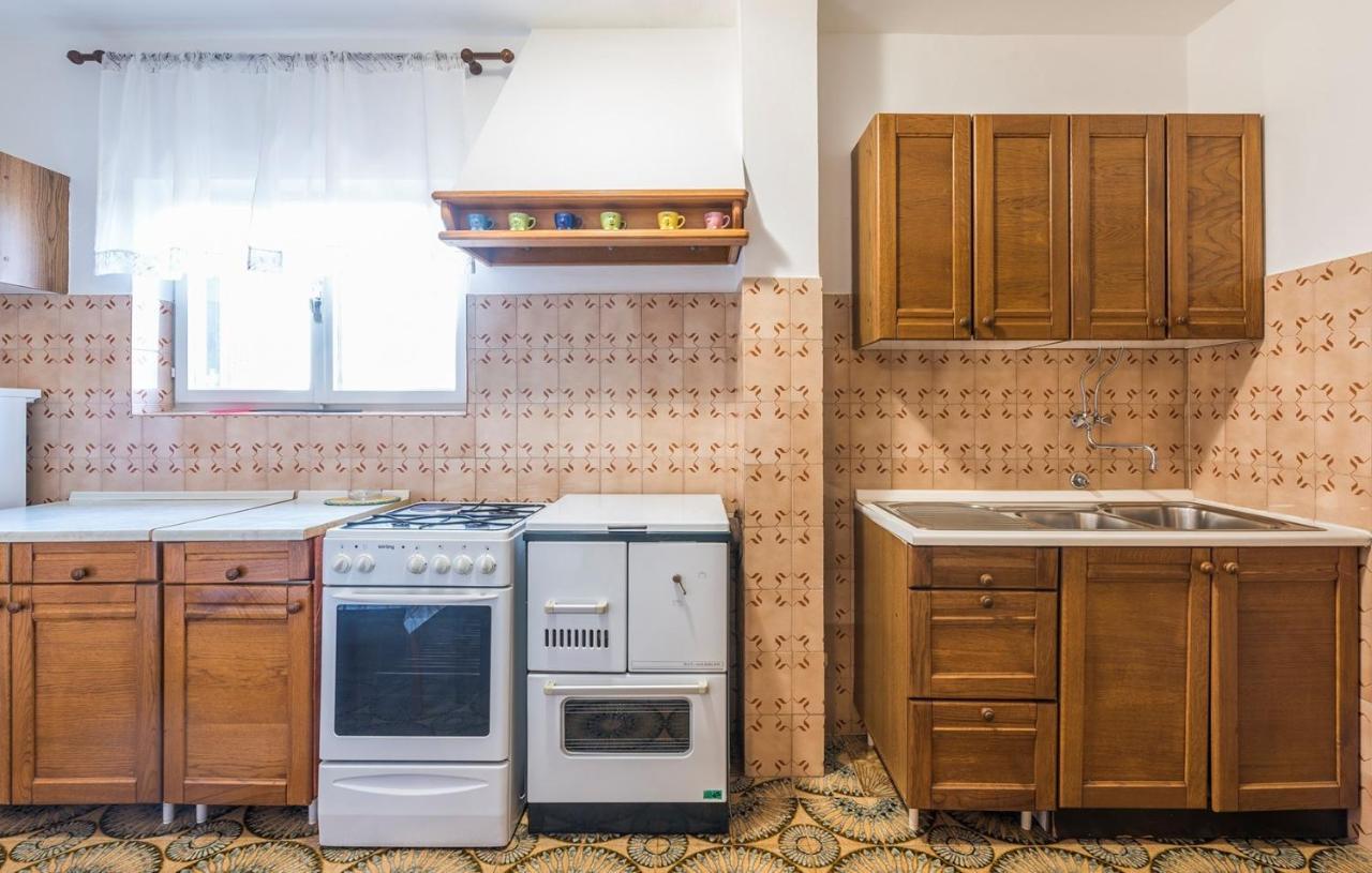 Ferienhaus Zora With Whirlpool Sveti Lovrec Pazenaticki ภายนอก รูปภาพ